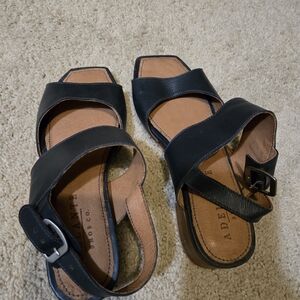 Adelante Dark Blue Strappy Sandals Sz 8